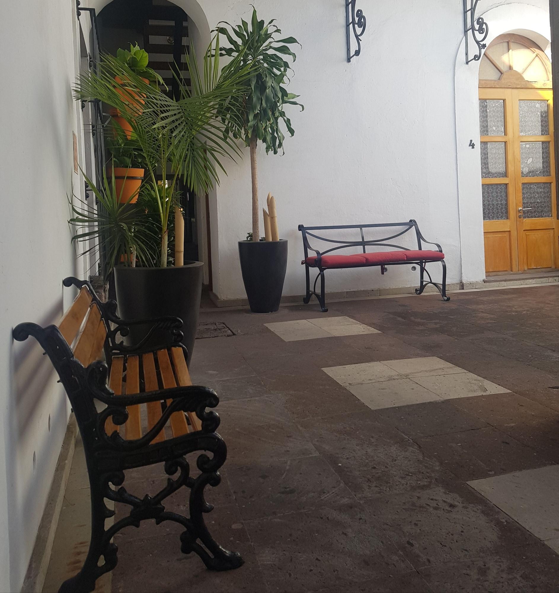 Hotel Quinta Lucca เกเรตาโร ภายนอก รูปภาพ