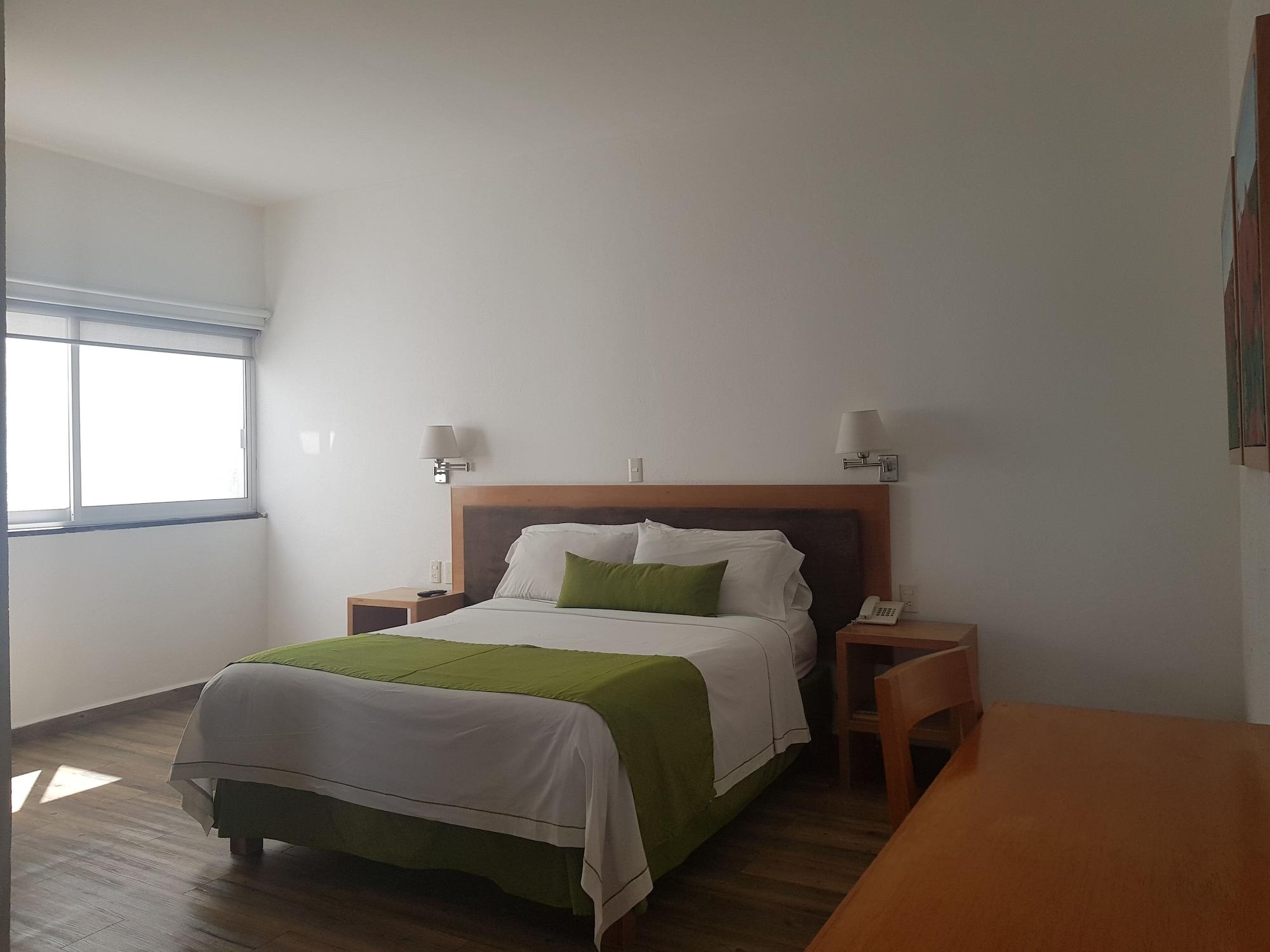 Hotel Quinta Lucca เกเรตาโร ภายนอก รูปภาพ