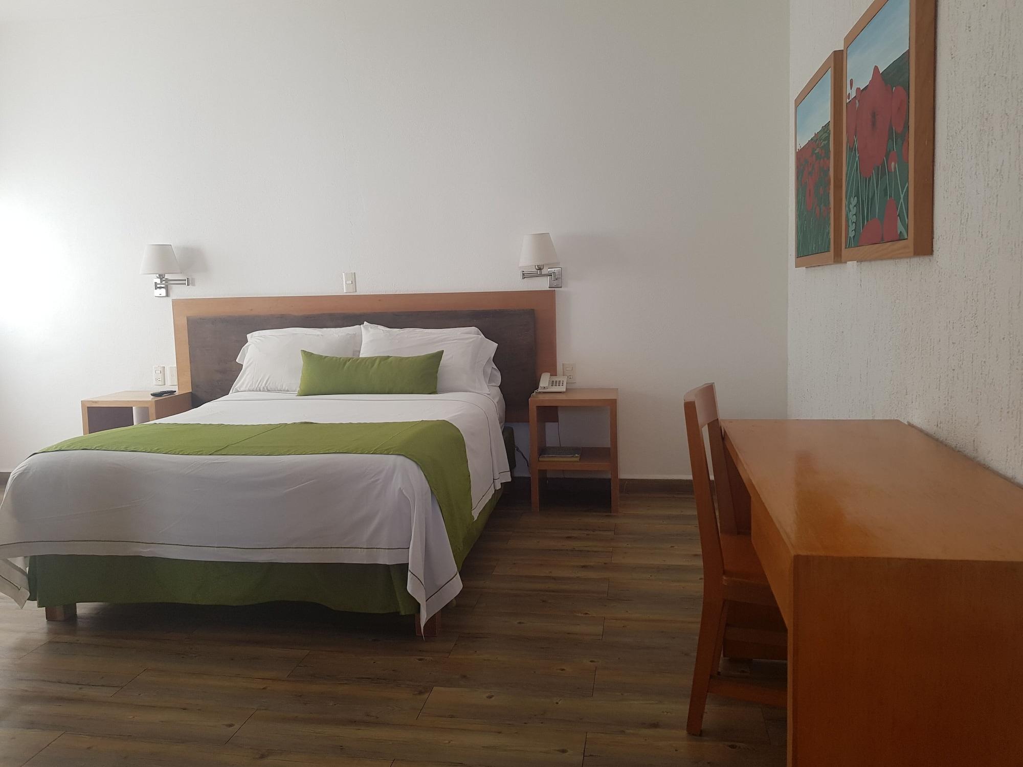 Hotel Quinta Lucca เกเรตาโร ภายนอก รูปภาพ