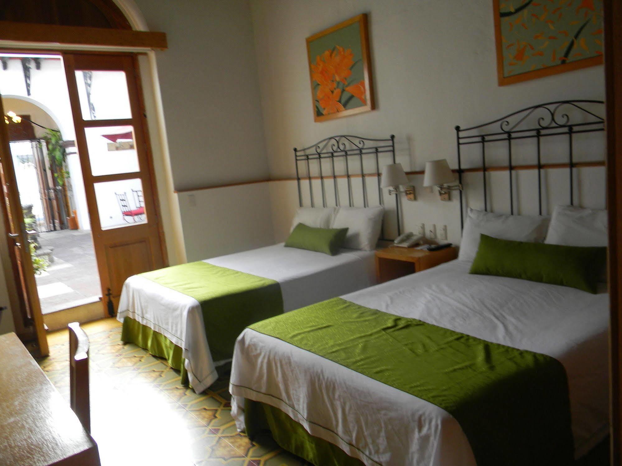 Hotel Quinta Lucca เกเรตาโร ภายนอก รูปภาพ